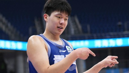 喜忧并存！杨瀚森17+9隔扣陶汉林 9次失误需反思