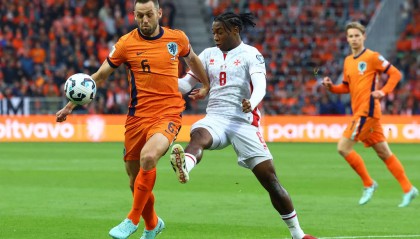 世预赛-德佩双响追平范佩西并列队史射手王 荷兰8-0马耳他
