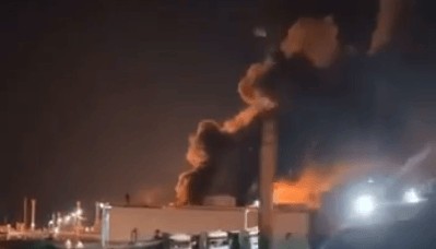 突发!一供给俄军的炼油厂被乌军袭击发生爆炸