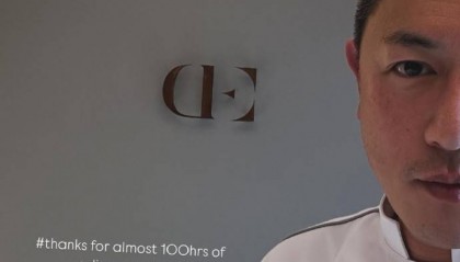 前TVB男星陈键锋宣布转行做厨师，此前因脑血管遗传病淡出娱乐圈