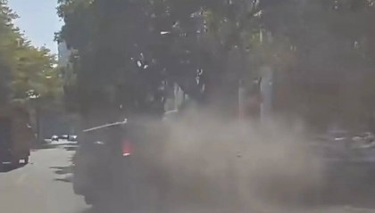 广州警方:康某(男,61岁)被带走调查