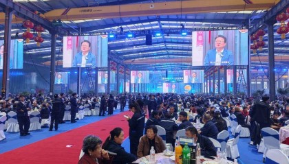 “全网最爱发钱老板”给员工父母发1000万中秋礼金,回应质疑:绝不是作秀,已办了十几年