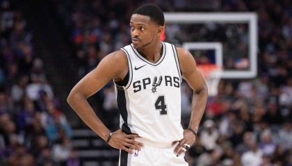 福克斯4年2.29亿美元顶薪续约马刺 不包含球员选项