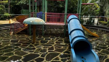 绝望14分钟!6岁女童被牢牢吸住身亡,妈妈在旁拼尽全力却救不回