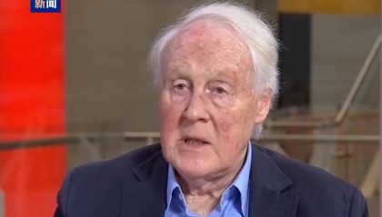 英国专家:机场跑道尽头的混凝土设施才是韩客机失事“真凶”