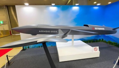 三菱重工公开无人作战平台，用击落歼-20画面刺激眼球，非常嚣张