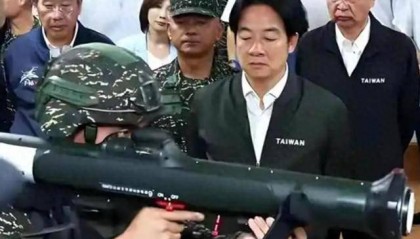 东部战区司令员定调统一,美专家:大陆已对台布设“五套锁链”