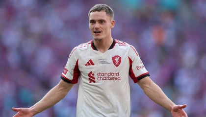 观战台:利物浦打响英超揭幕战 曼联枪手锋线天团火拼