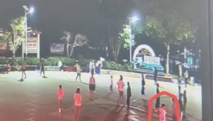 17岁女孩在广场跳操时失踪已月余 家属不认同“跳江自杀”,警方已立案侦查