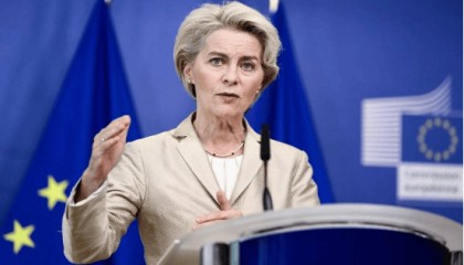 欧盟要散伙?全乱套了,当着全世界的面,欧尔班发出警告,冯德莱恩对华主动降了调门,中方手握“王牌”