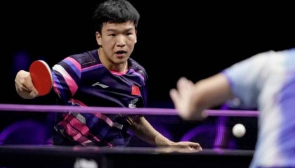 中日同龄人之争,向鹏“拆摩托”失败,国乒仅剩王楚钦独闯横滨冠军赛男单四强