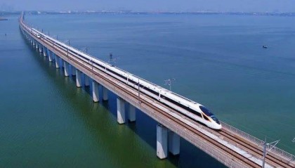 彭博社:中国经济回暖超出预期但关税压力加剧