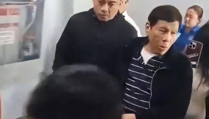 杜特尔特被捕,据报已被押送至菲律宾空军基地