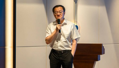 浙大校长杜江峰坦诚回应“论文署名中科大”，网友点赞