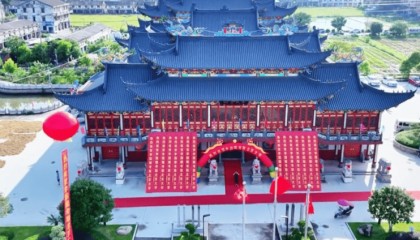 温州一李姓孩子考上北大,当地在李氏宗祠大办仪式,还“惊动了宗族长老”,当地回应