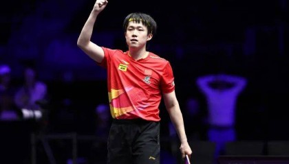 王楚钦4-0横扫张本智和!第三次夺得WTT大满贯男单冠军