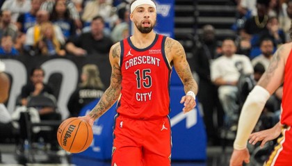 伤了一套首发!老六因腿筋伤势缺席6周 鹈鹕再遭重创