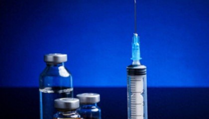 长春高新1700亿元市值蒸发,集采、人口、竞品冲击如何击溃生长激素神话|创新药观察