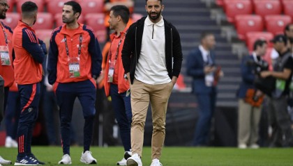 曼联主帅风波:奥利弗·格拉瑟会接替鲁本·阿莫林吗?