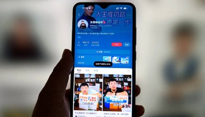 夸赞文科大有可为?张雪峰迈入生存淘汰赛第二季