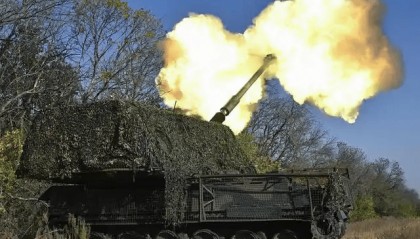 乌高层出现内讧？乌克兰最担心的事发生，泽连斯基被要求撤军！