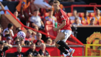 卡拉格与基恩解析利物浦:冠军气质如何在逆境中绽放