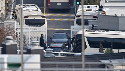 试图分化警卫处,计划部署上千人,韩国公调处15日或再次尝试逮捕尹锡悦