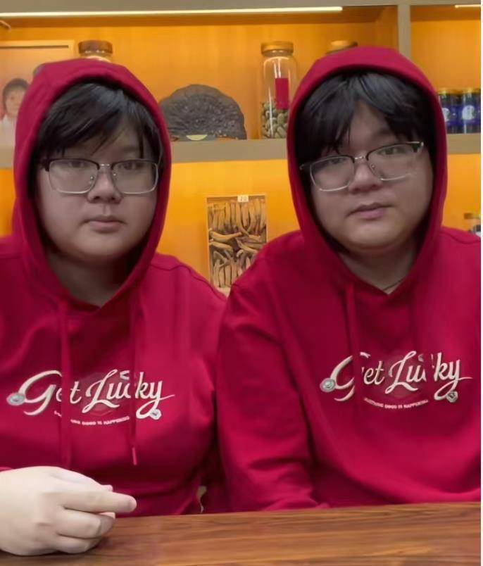 失散的双胞胎兄妹?“史上最相似夫妻”被网友围观,当事人:刚认识时不像,后来越长越像