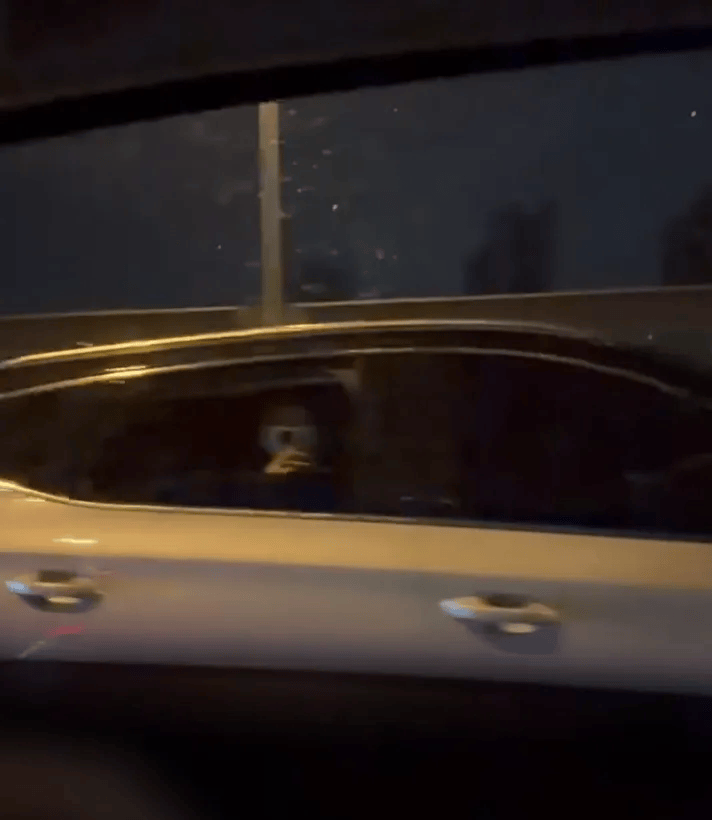 沈阳籍知名男歌手突然宣布：不再接收！